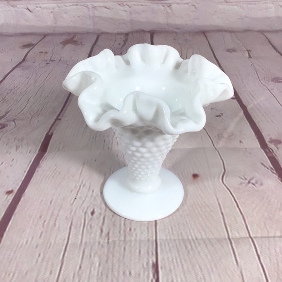 Vintage Fenton Milk Glass Fluted Hobnail Trumpet Vase - Picture 2 of 4